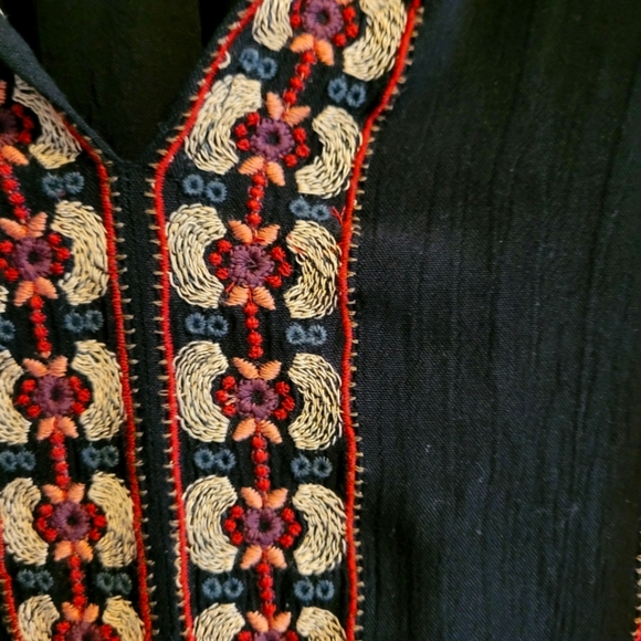 AMERICAN EAGLE Black Long Sleeve Top with Embroidery - Picture 6 of 9